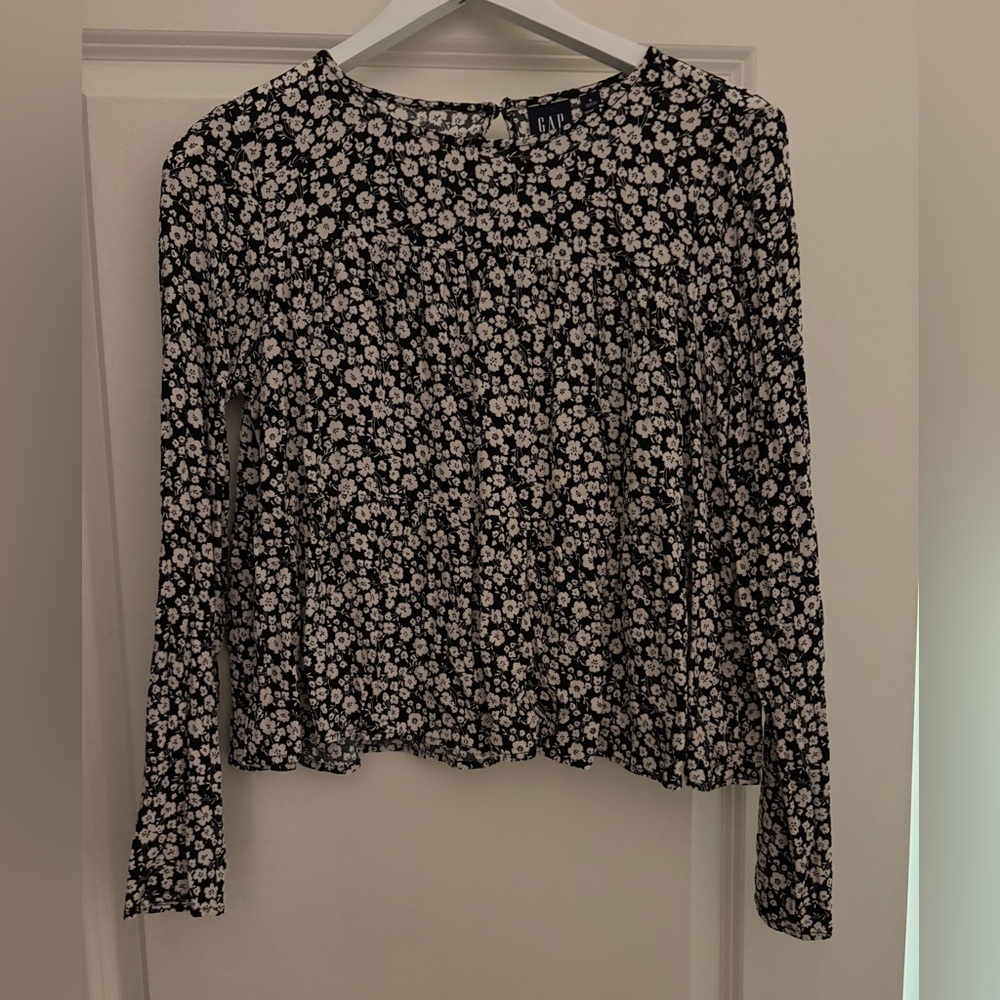 GAP Black and White Floral Blouse
